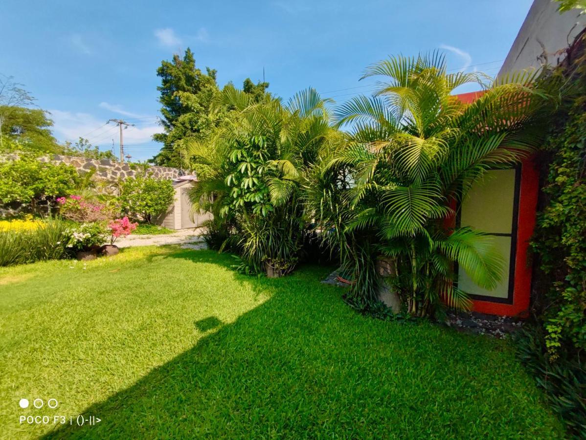 Villas De Brisas Куэрнавака Экстерьер фото